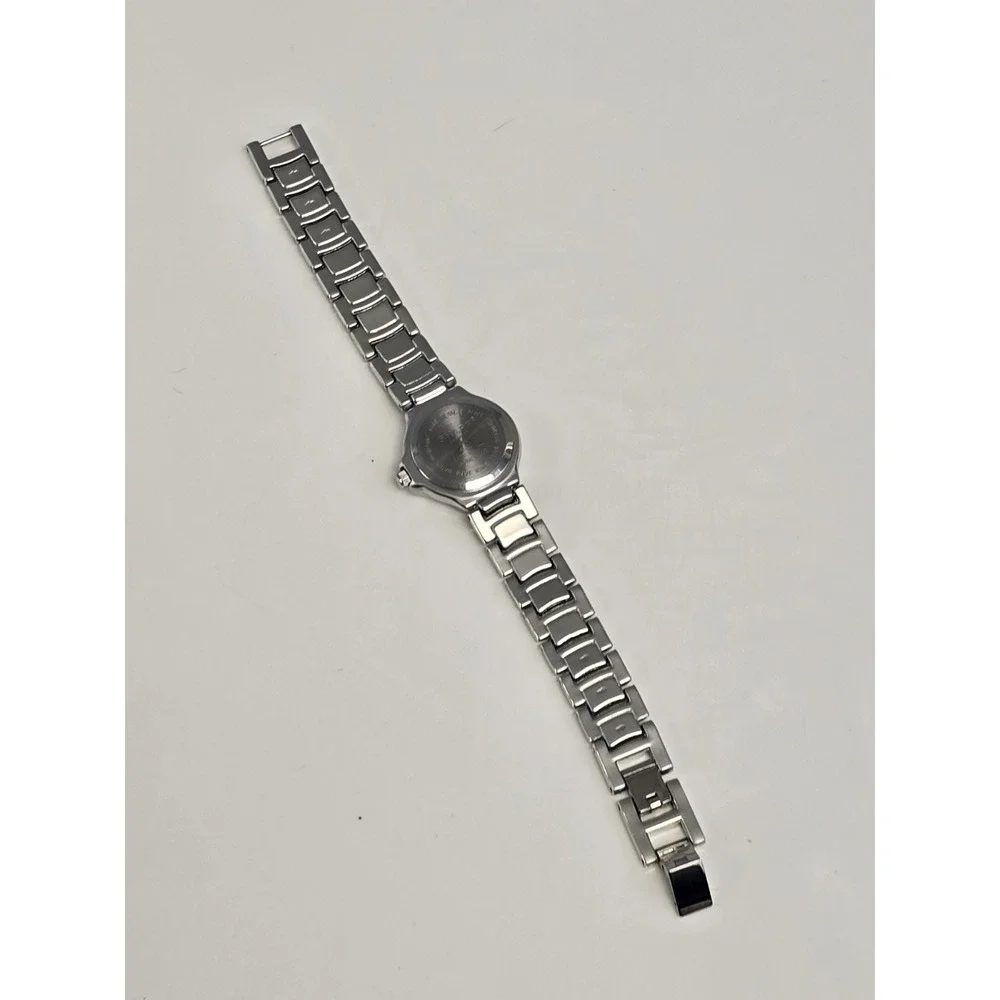 Sharp Purple Dial Date Indicator Silver Tone Round Case Linkn‎ Band Quartz Watch